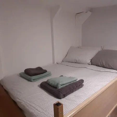 Appartement Solo Traveler's Budget-friendly Near Sava Temple Belgrade