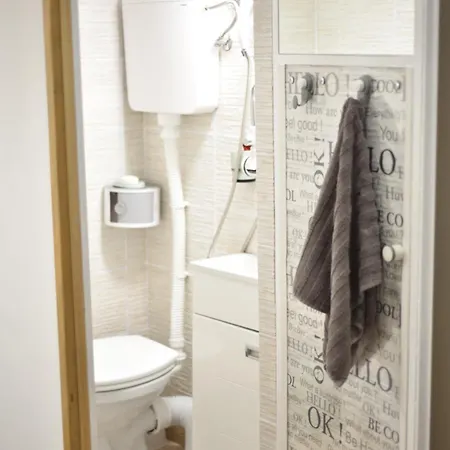 Solo Traveler's Budget-friendly Near Sava Temple Apartment Belgrade